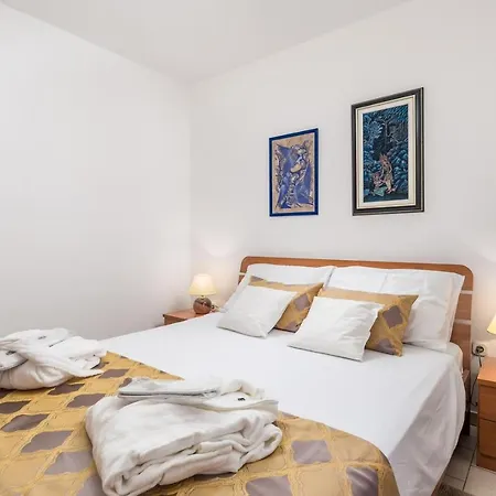 Pole 公寓 马林斯卡