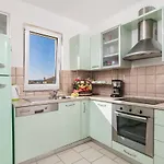 Pole Apartman *